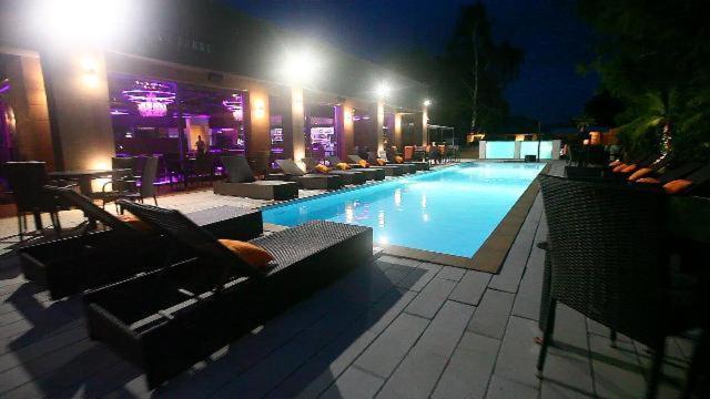 Player'S Pool&Rooms Vonyarcvashegy Esterno foto